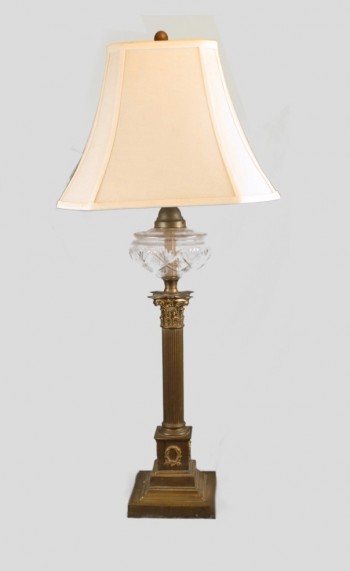 C1880 English Brass Banquet Lamp - 19th Century, Electrified - antique table lamps at Bertolini and Co