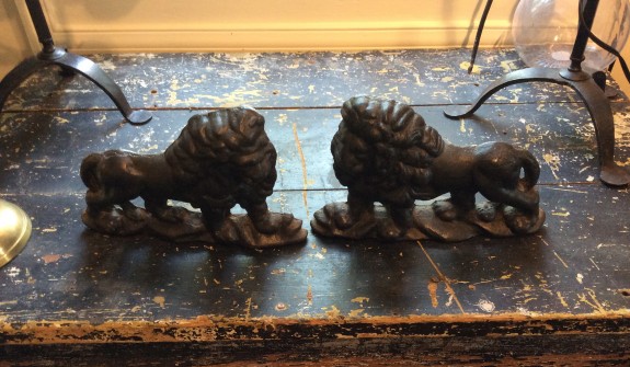 Bertolini interior decoration - Pair of c1850 English Lion Door Stops